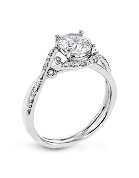 Engagement Ring in 18k Gold with Diamonds