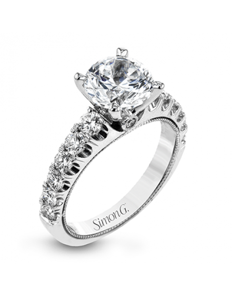 Engagement Ring in 18k Gold with Diamonds