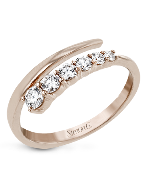Right Hand Ring in 18k Gold with Diamonds