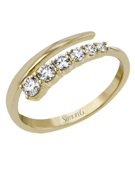 Right Hand Ring in 18k Gold with Diamonds