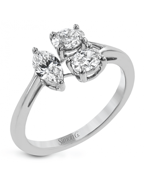 Right Hand Ring in 18k Gold