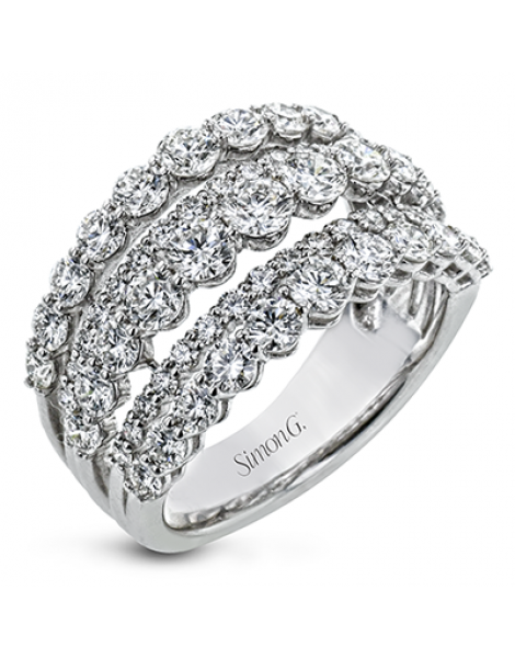 Right Hand Ring in 18k Gold with Diamonds