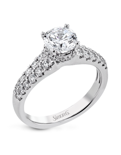 Engagement Ring in 18k Gold with Diamonds