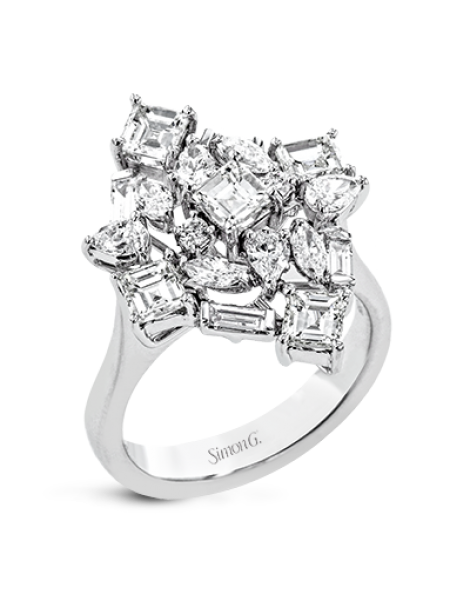 Right Hand Ring in 18k Gold with Diamonds