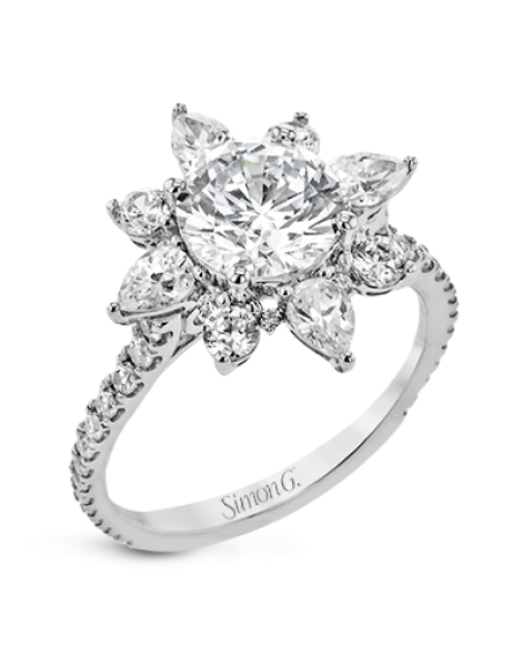Engagement Ring in 18k Gold with Diamonds