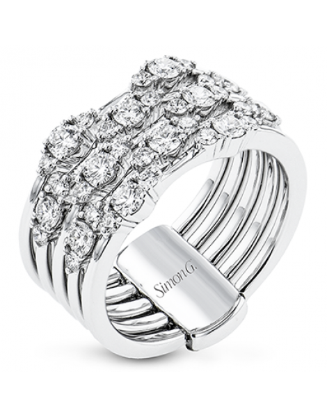 Right Hand Ring in 18k Gold with Diamonds