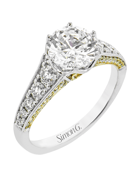Engagement Ring in 18k Gold with Diamonds