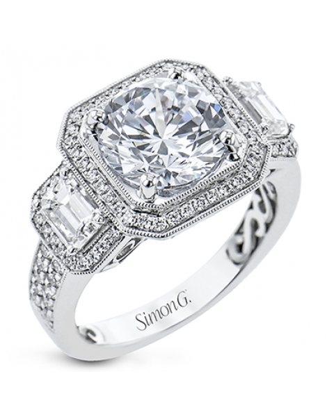 Engagement Ring in 18k Gold with Diamonds