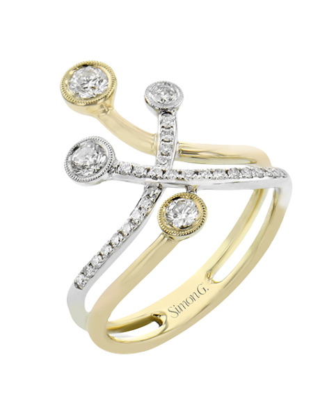 Right Hand Ring in 18k Gold with Diamonds