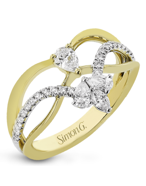 Right Hand Ring in 18k Gold with Diamonds