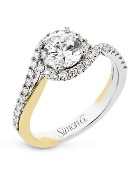 Engagement Ring in 18k Gold with Diamonds