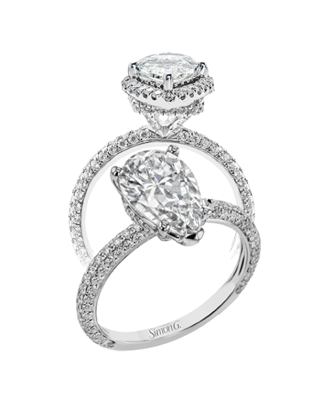 Engagement Ring in 18k Gold with Diamonds