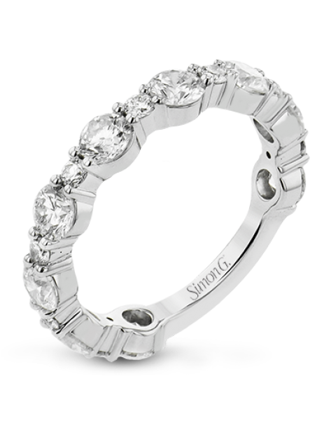 Right Hand Ring in 18k Gold with Diamonds