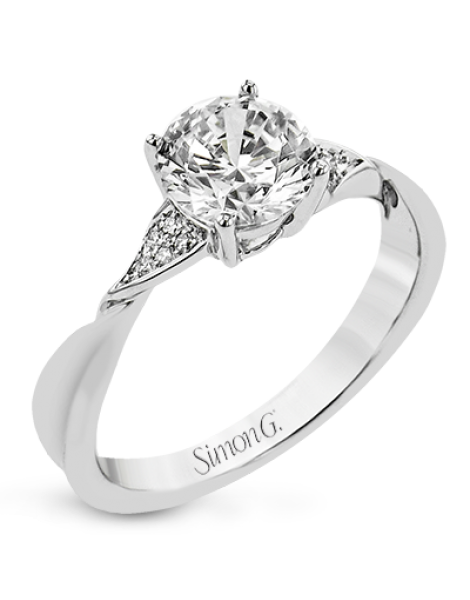 Engagement Ring in 18k Gold with Diamonds