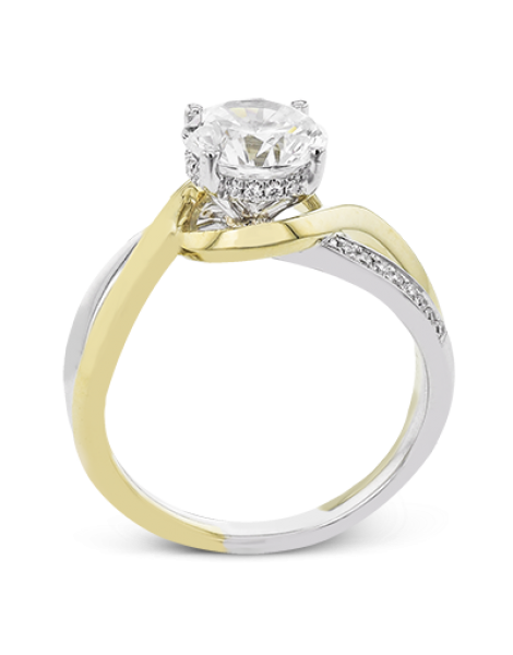 Engagement Ring in 18k Gold with Diamonds