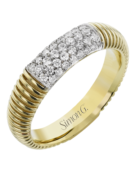 Right Hand Ring in 18k Gold with Diamonds