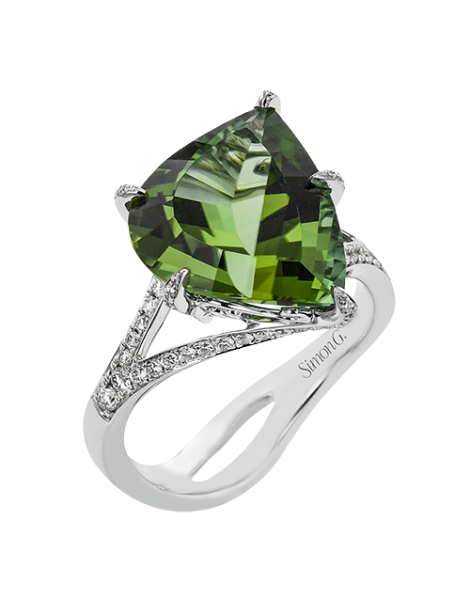 Color Ring in 18k Gold with Diamonds