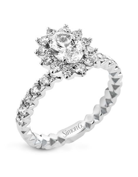 Engagement Ring in 18k Gold with Diamonds