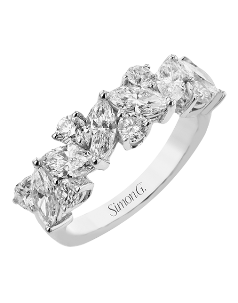 Right Hand Ring in 18k Gold with Diamonds