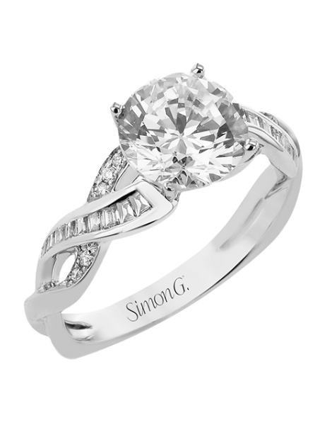Engagement Ring in 18k Gold with Diamonds