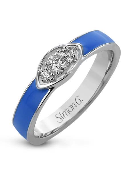 Right Hand Ring in 18k Gold with Diamonds