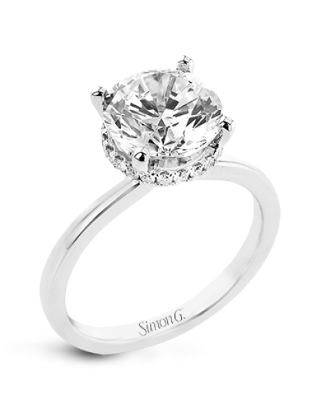 Engagement Ring in 18k Gold with Diamonds