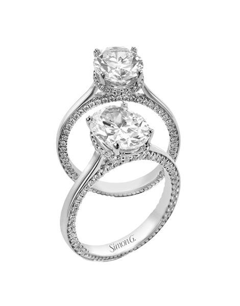 Engagement Ring in 18k Gold with Diamonds