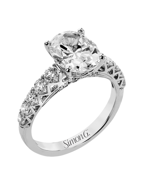 Engagement Ring in 18k Gold with Diamonds