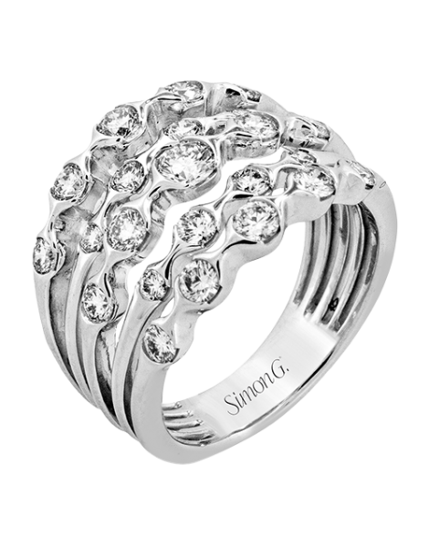 Right Hand Ring in 18k Gold with Diamonds