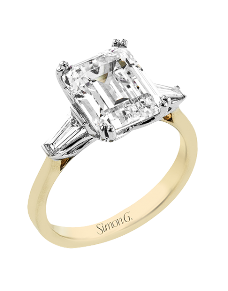 Engagement Ring in 18k Gold