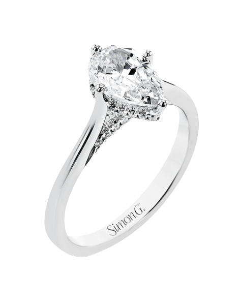 Engagement Ring in 18k Gold with Diamonds