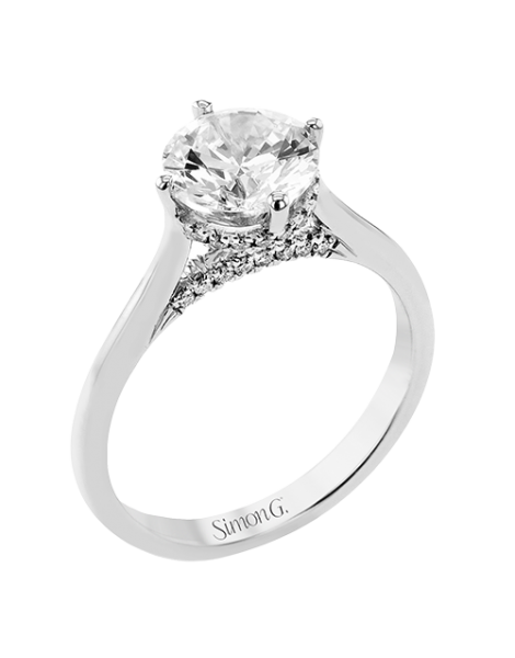 Engagement Ring in 18k Gold with Diamonds