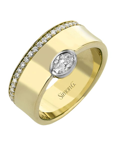 Right Hand Ring in 18k Gold with Diamonds