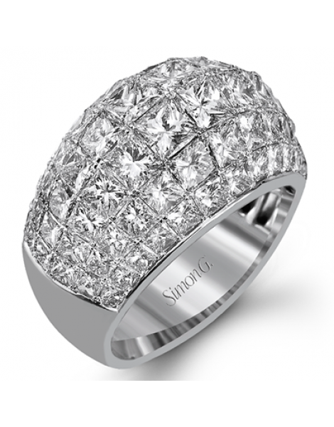 Right Hand Ring in 18k Gold