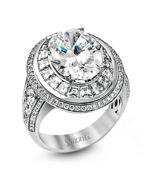 Engagement Ring in 18k Gold with Diamonds