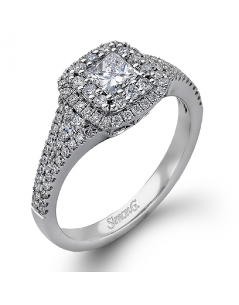 Engagement Ring in 18k Gold with Diamonds