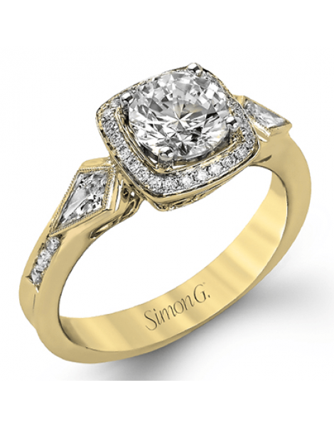 Engagement Ring in 18k Gold with Diamonds