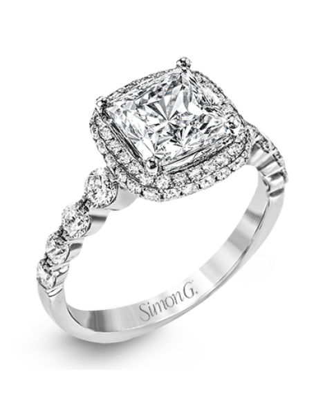 Engagement Ring in 18k Gold with Diamonds