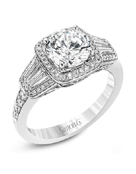 Engagement Ring in 18k Gold with Diamonds