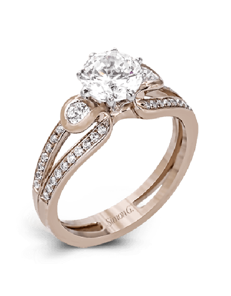 Engagement Ring in 18k Gold with Diamonds