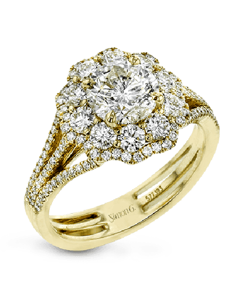 Engagement Ring in 18k Gold with Diamonds