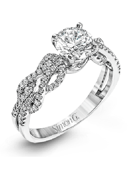 Engagement Ring in 18k Gold with Diamonds