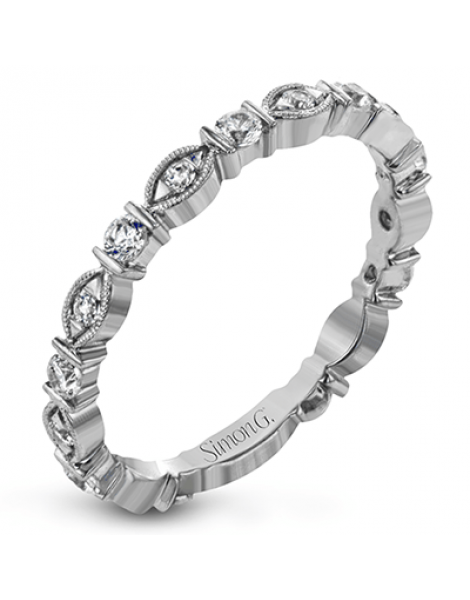 Right Hand Ring in 18k Gold with Diamonds