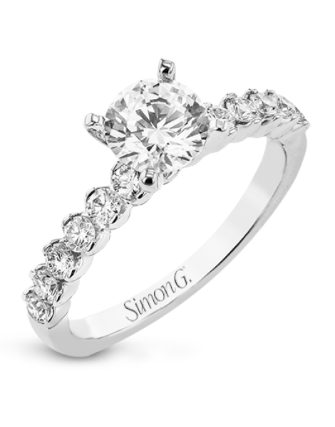 Engagement Ring in 18k Gold with Diamonds