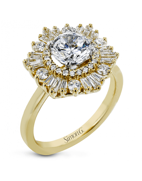 Engagement Ring in 18k Gold with Diamonds