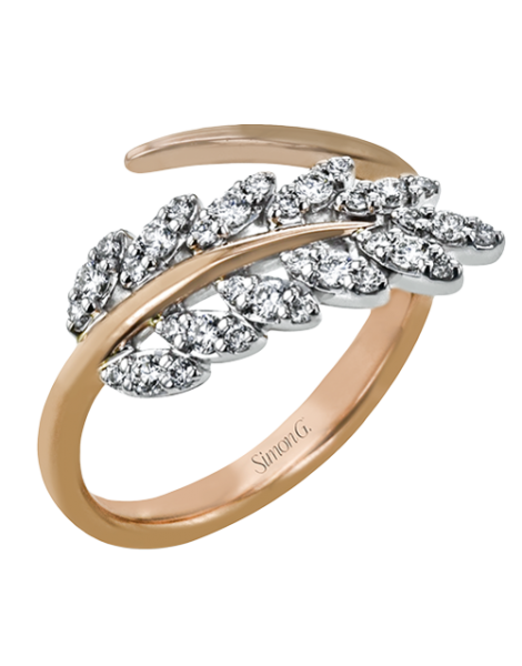 Right Hand Ring in 18k Gold with Diamonds