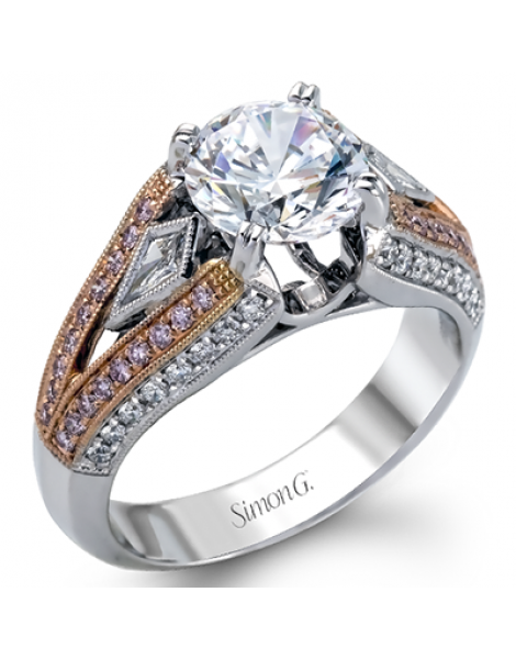 Engagement Ring in 18k Gold with Diamonds