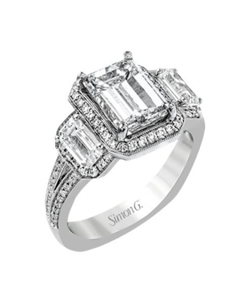 Engagement Ring in 18k Gold with Diamonds