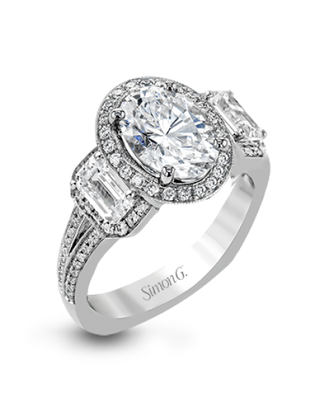 Engagement Ring in 18k Gold with Diamonds