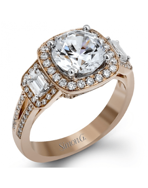 Engagement Ring in 18k Gold with Diamonds